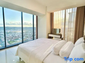 53rd Floor, 2 Br, Netflix, Apt with View by Sky
