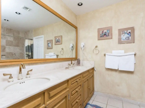 Sonoran Sea 3BR SSE 701 Upper by Casago