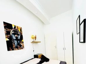 10BR Apt for Groups 8Min to Rathausplatz