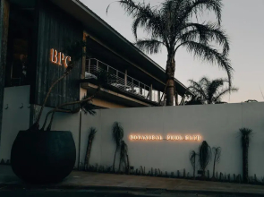 Botanical Pool Club
