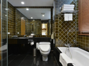 Отель Grande Centre Point Ploenchit