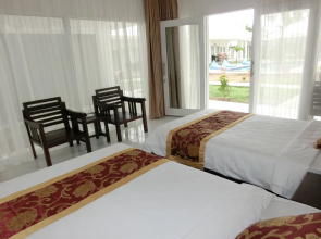 Lombok Holiday Hotel