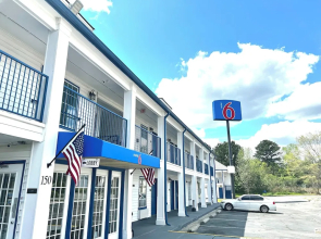 Baymont Inn & Suites Macon I-475