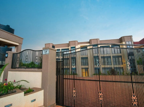 Lexor Apartments