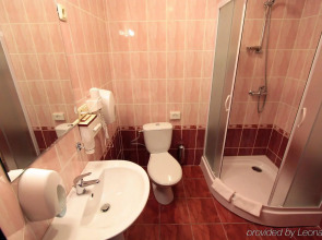 Optima Дворжец Львов