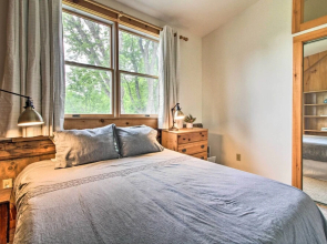 Renovated Farmhouse < 1 Mile to Okemo Mountain!