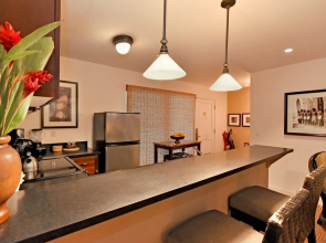 Aina Nalu I104 2 Bedroom Condo