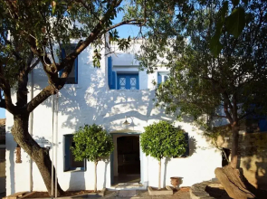 Villa Lefkothea
