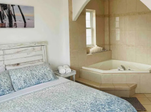 Seaside Escape - 1 Block From Beach & Boardwalk