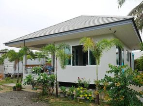 Mangogarden Guesthouse