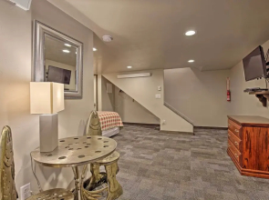 Charming Home - 1 Mi to Yellowstone National Park!