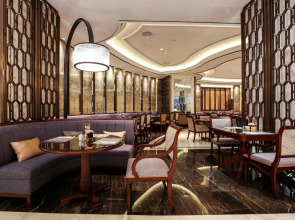 Sky Fortune Boutique Hotel