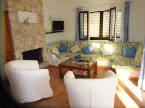Gorgeous Holiday Home in St Josep de sa Talaia With Pool