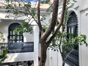 Moroccan vacation home for 16 guests!