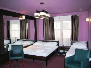 Sunny Hotel