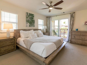 Stylish Villa with Pool Access