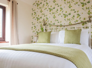 Berrys Place Farm Cottage
