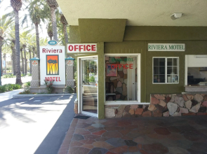 Riviera Motel