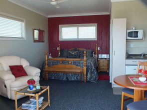 Austin Heights Bed & Breakfast