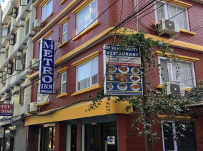 AUSFinn Hotel Metro Inn