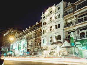 Grand Elevation Hotel