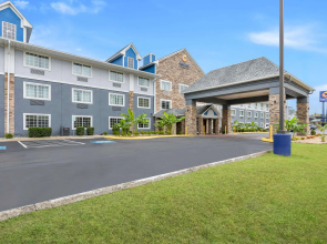 Comfort Inn & Suites Nashville Near Tanger Outlets  I-24 Antioch