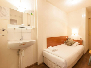 Townhouse Hotel