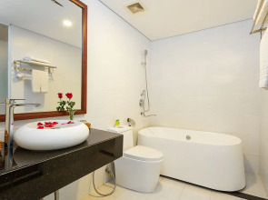 Crystal Hotel Da Nang