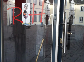 Ricks City Hotel 2