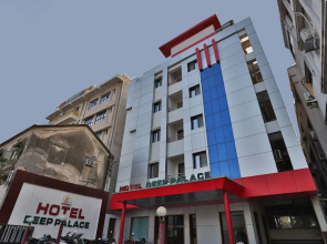 OYO 22574 Hotel Deep Palace