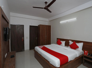 OYO 38577 Hotel 4 Fingures Inn