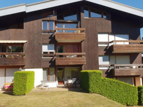 Appart en rez de jardin clos face au Mont BLANC