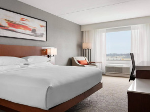 Delta Hotels by Marriott Indianapolis Airport
