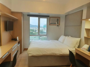 Steff's Condo 816 at Centrio Tower