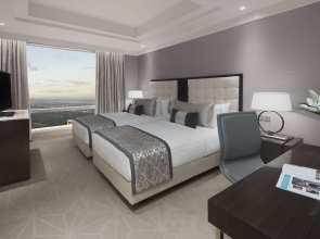 Shangri-La Residences at the Fort, Manila