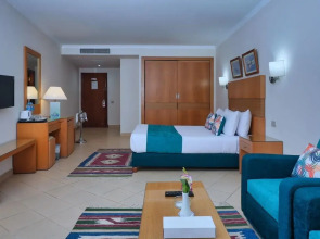 Eagles Downtown Zahabia & Beach Resort