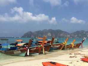 Phi Phi Uphill Cottage