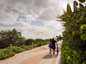 Hilton Garden Inn Miami South Beach
