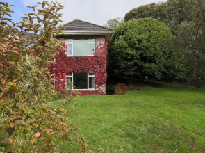 Truro apartment in a stunning quiet location