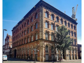 Greater Manchester Warehouse Apartment for up to 4