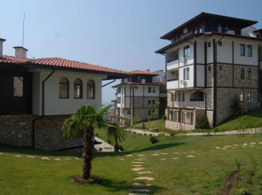 Etara Apartments