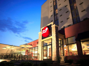 DoubleTree by Hilton Virginia Beach