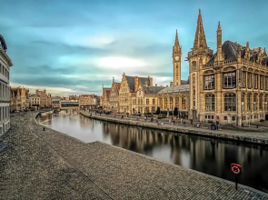 Burgstraat 17 Apartment in Exclusive Patrician House in Medieval Ghent