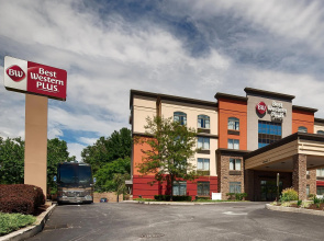 Wingate by Wyndham Harrisburg Near Hershey