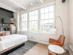 The 333 Suites 304 Stay for 2
