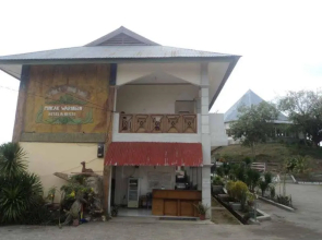 Hotel Puncak Waringin