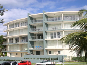 Oasis, Unit 11/5 Laman Street