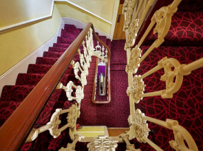 Lord Jim Hotel