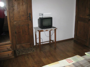 Chardaka Guest House