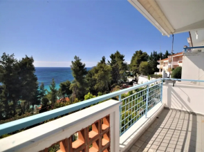 Zennova 15 Naftilos Family Summer House